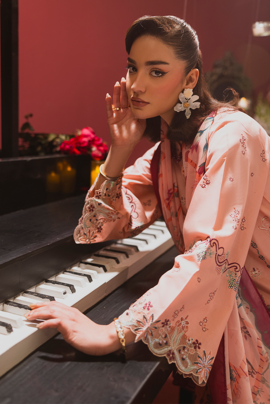 Zeenat Pret Embroidered Lawn 3-Piece Suit - Peach Pink