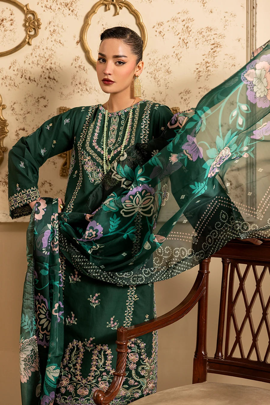 Zeenat Pret Embroidered Lawn 3-Piece Suit - Bottle Green