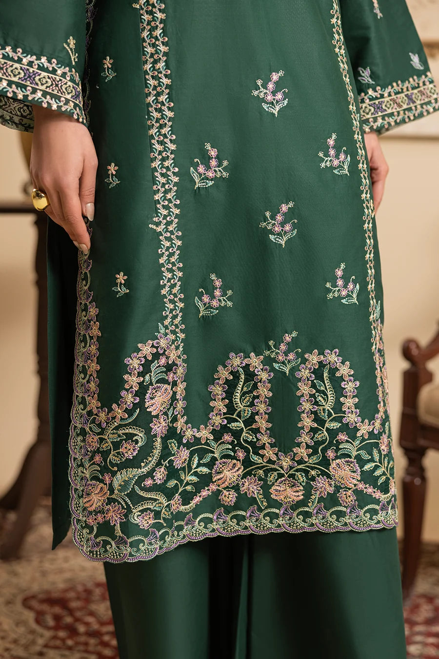 Zeenat Pret Embroidered Lawn 3-Piece Suit - Bottle Green