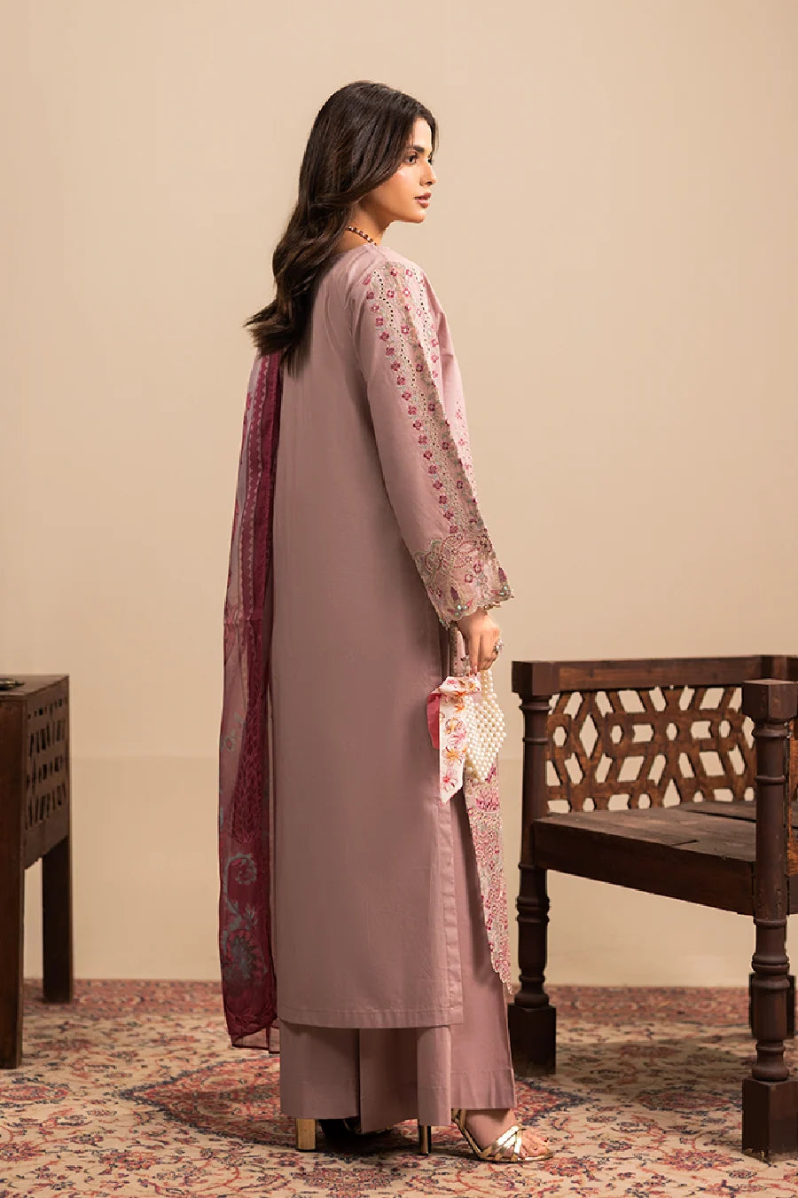 Zeenat Pret Embroidered Lawn 3-Piece Suit - Tea Pink