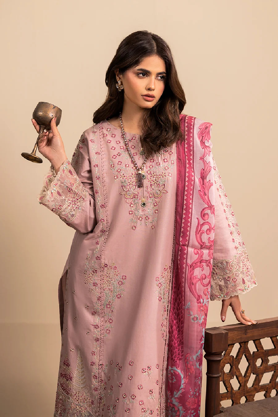 Zeenat Pret Embroidered Lawn 3-Piece Suit - Tea Pink