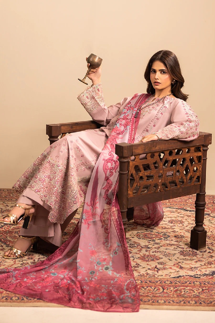 Zeenat Pret Embroidered Lawn 3-Piece Suit - Tea Pink