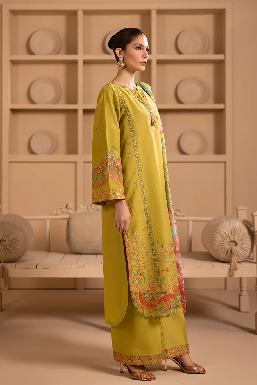 Zeenat Pret Embroidered Lawn 3-Piece Suit - Olive Green
