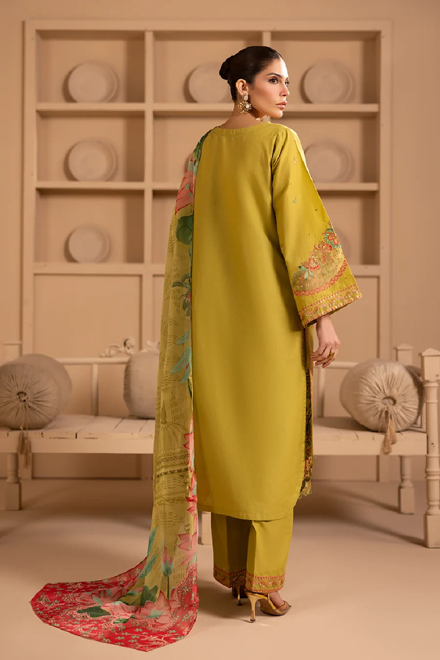 Zeenat Pret Embroidered Lawn 3-Piece Suit - Olive Green