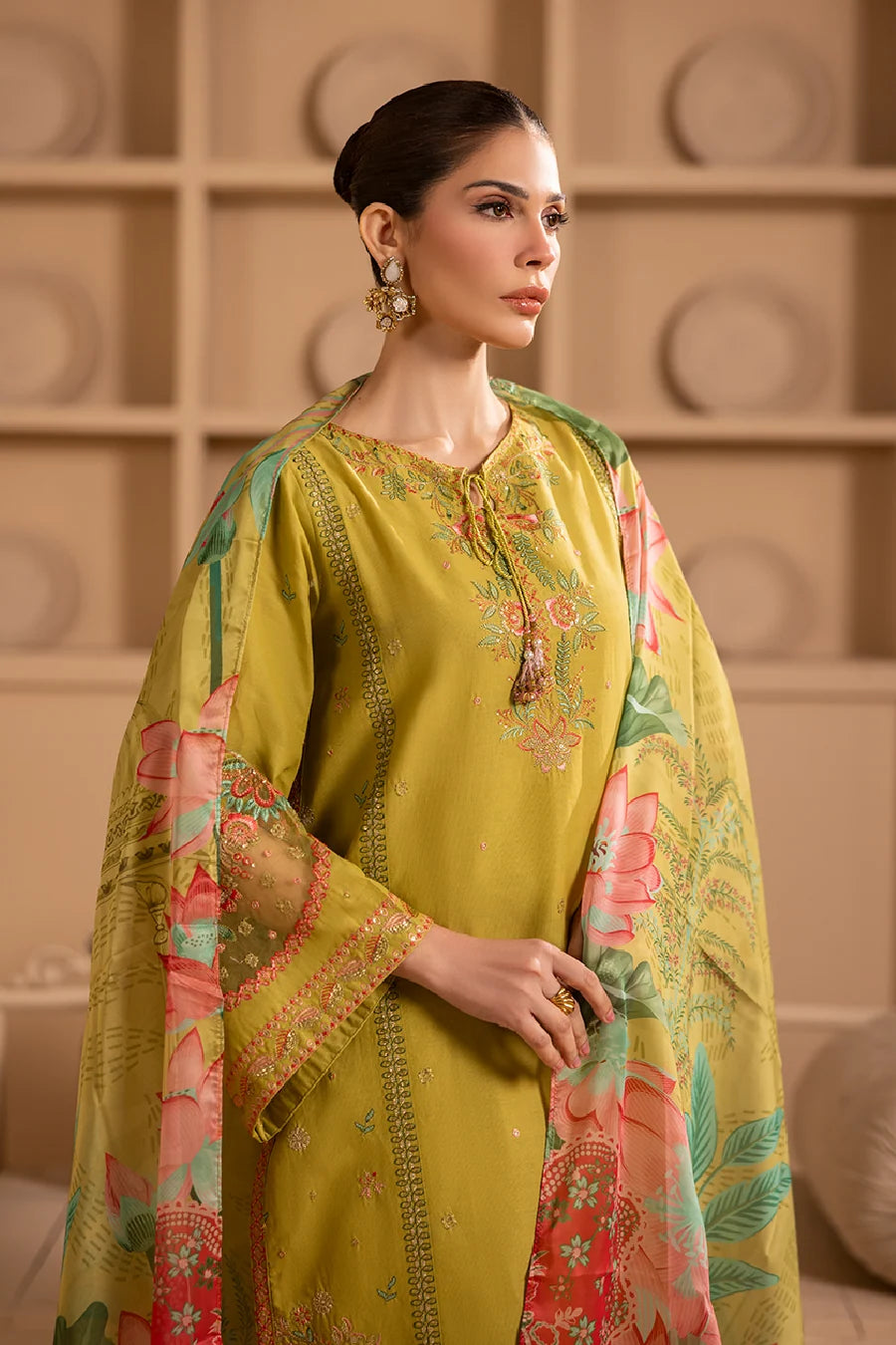 Zeenat Pret Embroidered Lawn 3-Piece Suit - Olive Green