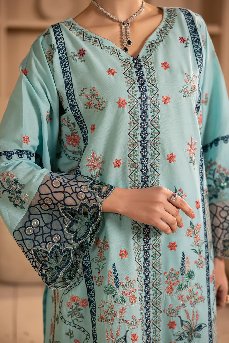Zeenat Pret Embroidered Lawn 3-Piece Suit - Powder Blue
