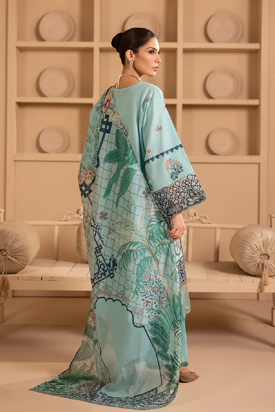 Zeenat Pret Embroidered Lawn 3-Piece Suit - Powder Blue