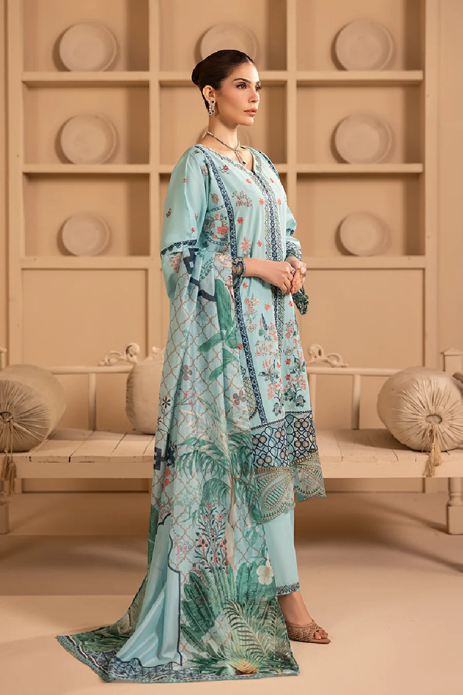 Zeenat Pret Embroidered Lawn 3-Piece Suit - Powder Blue