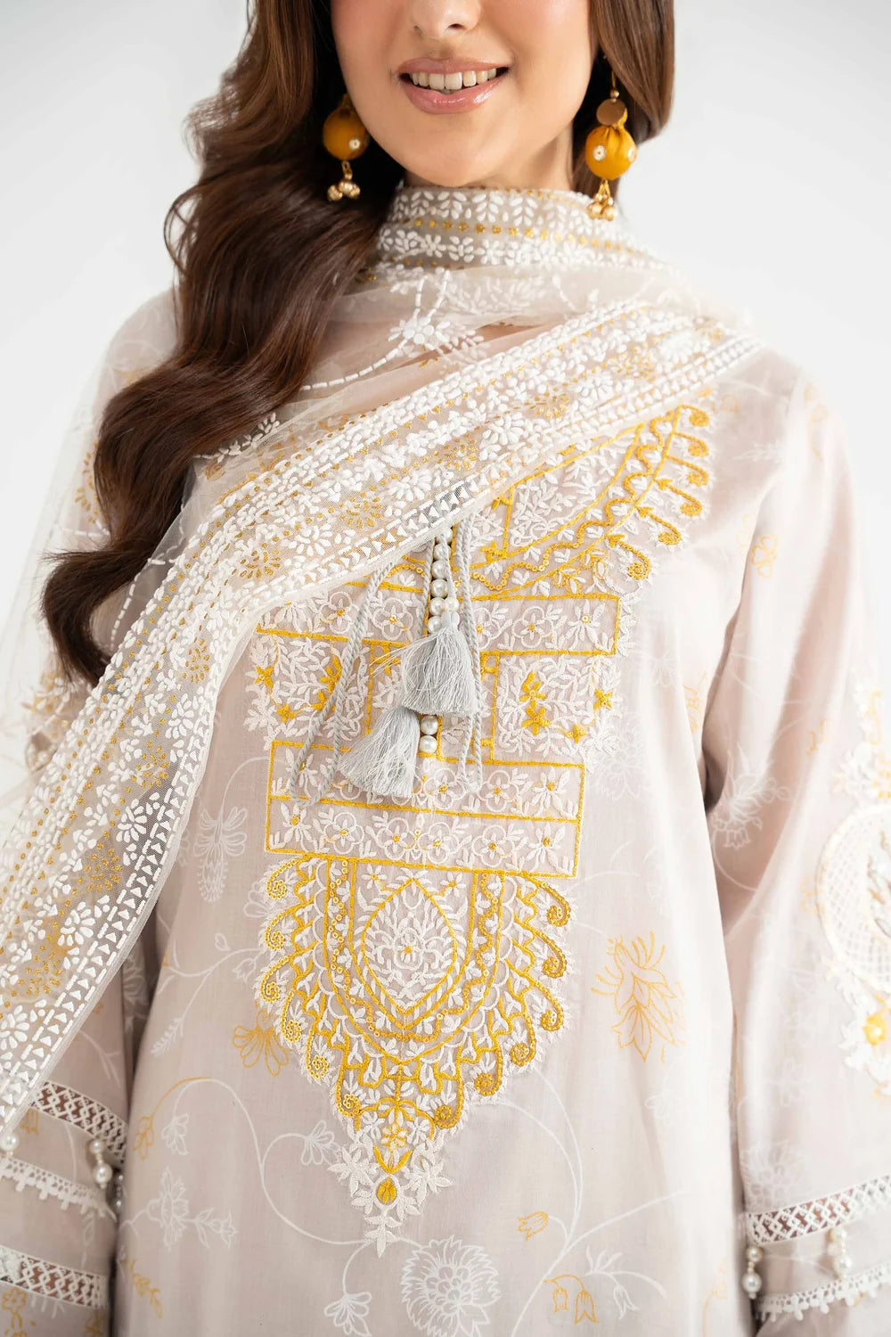 Nishat Linen 3-Piece Embroidered Cross Hatch Suit – Ivory & Gold Latticework