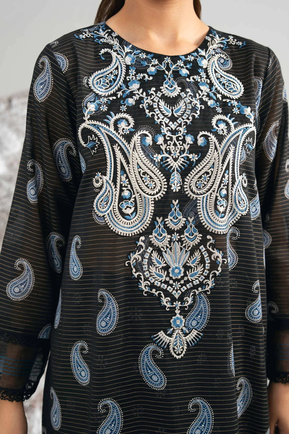 Nishat Linen 3-Piece Digitally Printed Embroidered Suit – Jet Black & Ice Blue