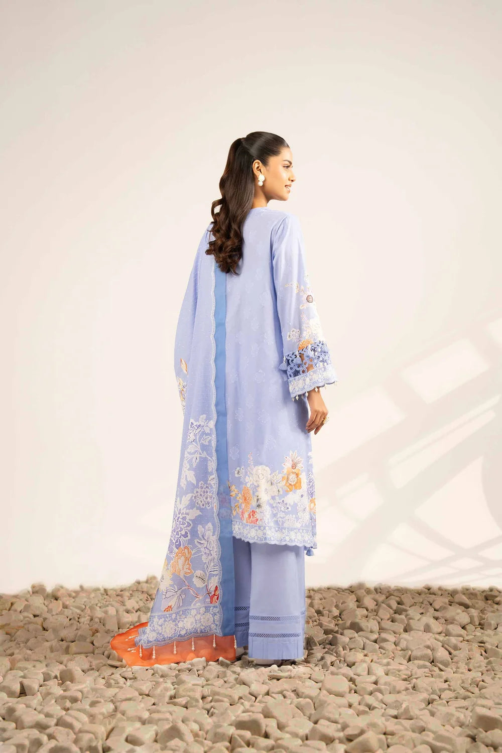 Nishat Linen 3-Piece Digitally Printed Embroidered Suit – Powder Blue