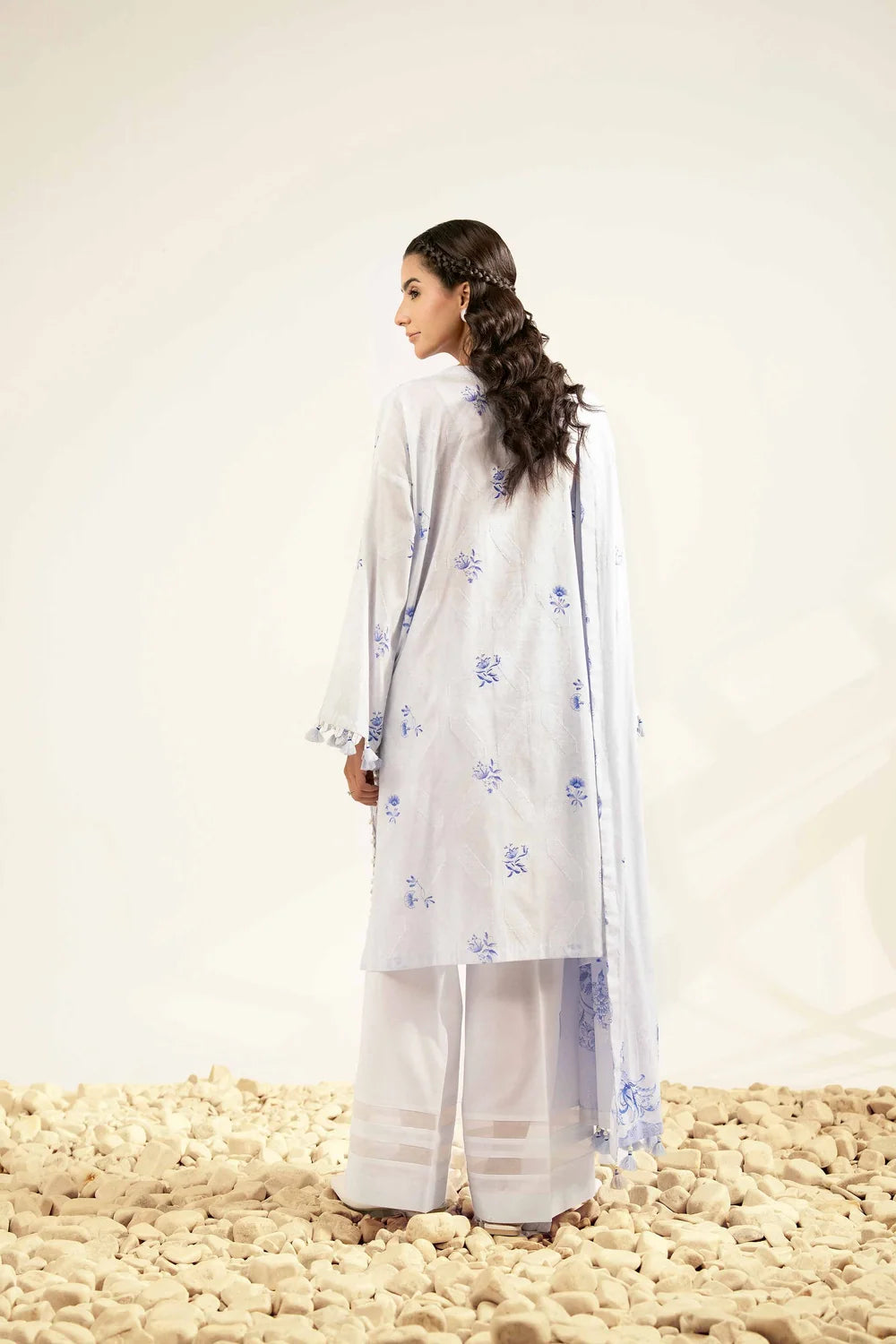 Nishat Linen 3-Piece Digital Printed Jacquard Suit – Light Blue