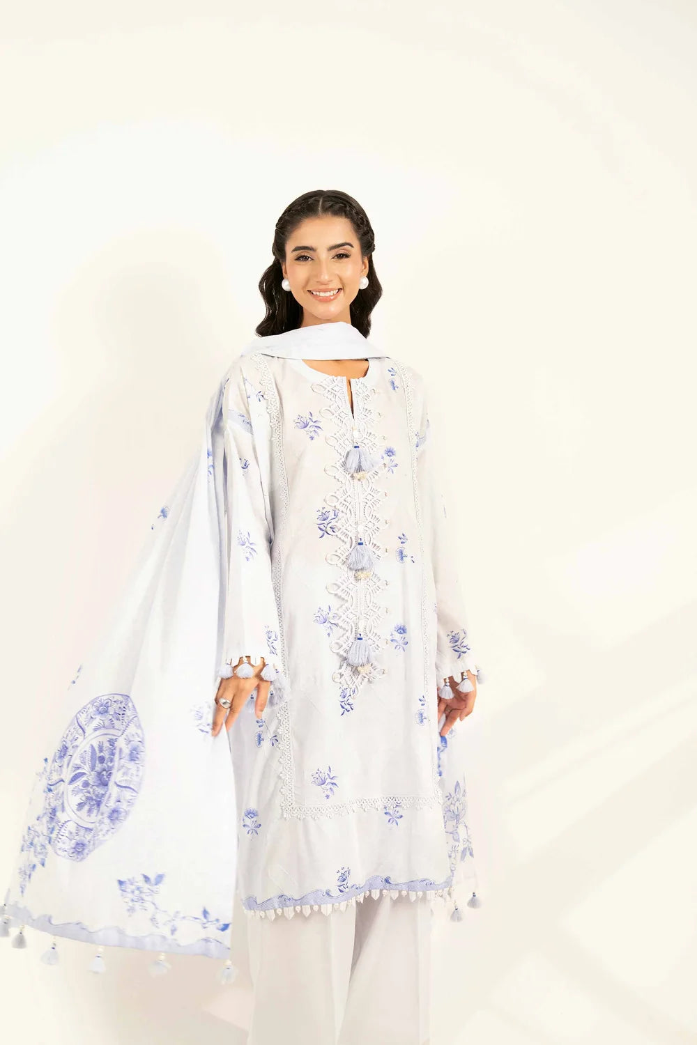 Nishat Linen 3-Piece Digital Printed Jacquard Suit – Light Blue