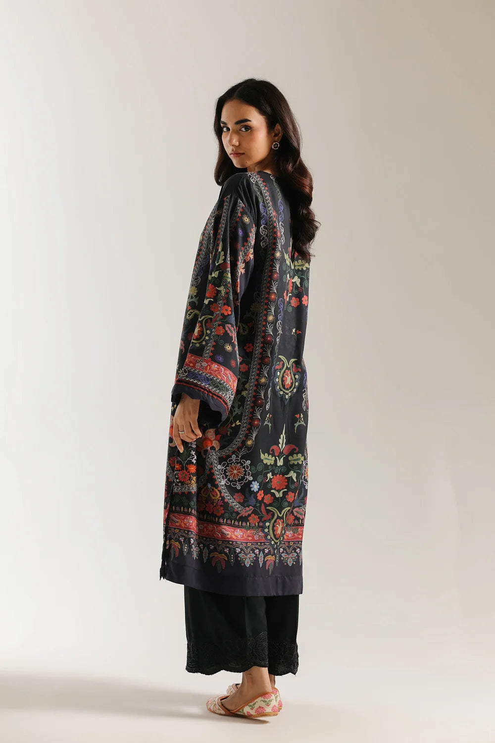 ETHNC Embroidered 2-Piece Silk-Blend Botanical Suit – Jet Black