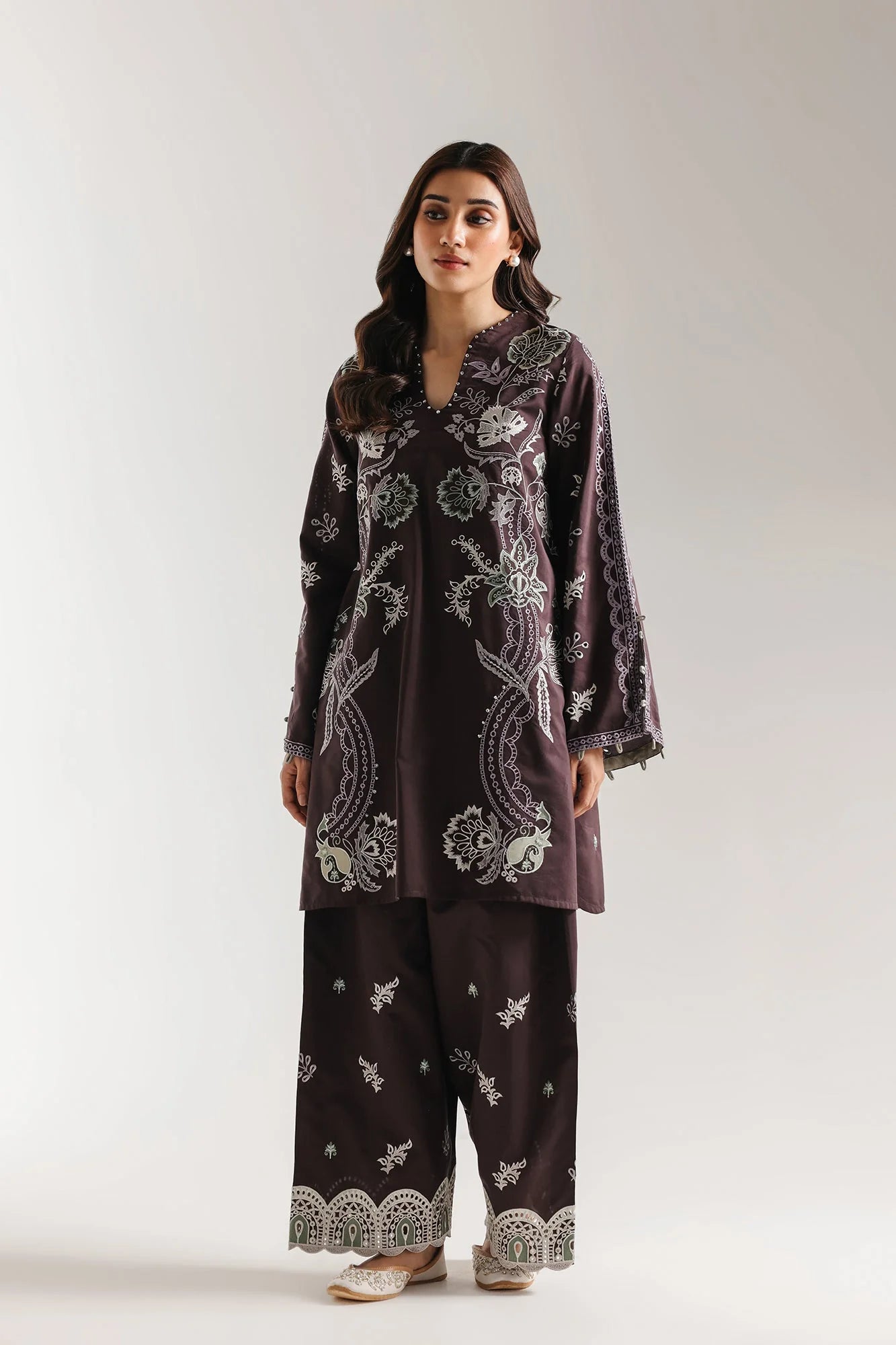 ETHNC Embroidered 2-Piece Stitched Suit with Wide-Leg Shalwar - Deep Plum
