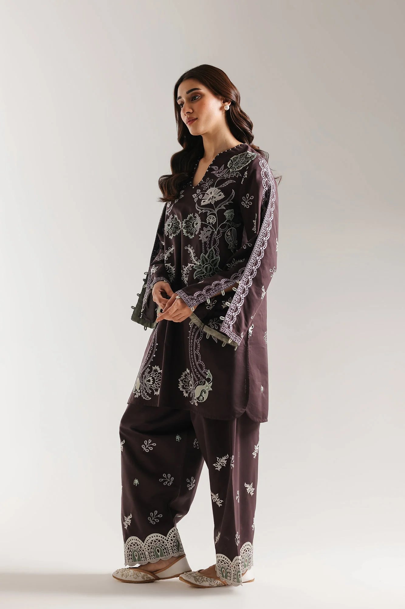 ETHNC Embroidered 2-Piece Stitched Suit with Wide-Leg Shalwar - Deep Plum