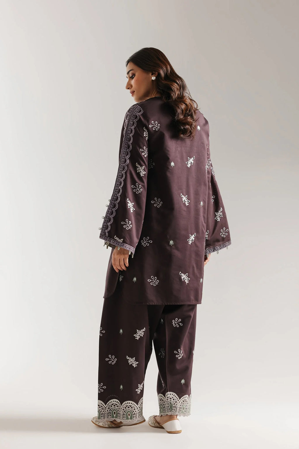 ETHNC Embroidered 2-Piece Stitched Suit with Wide-Leg Shalwar - Deep Plum