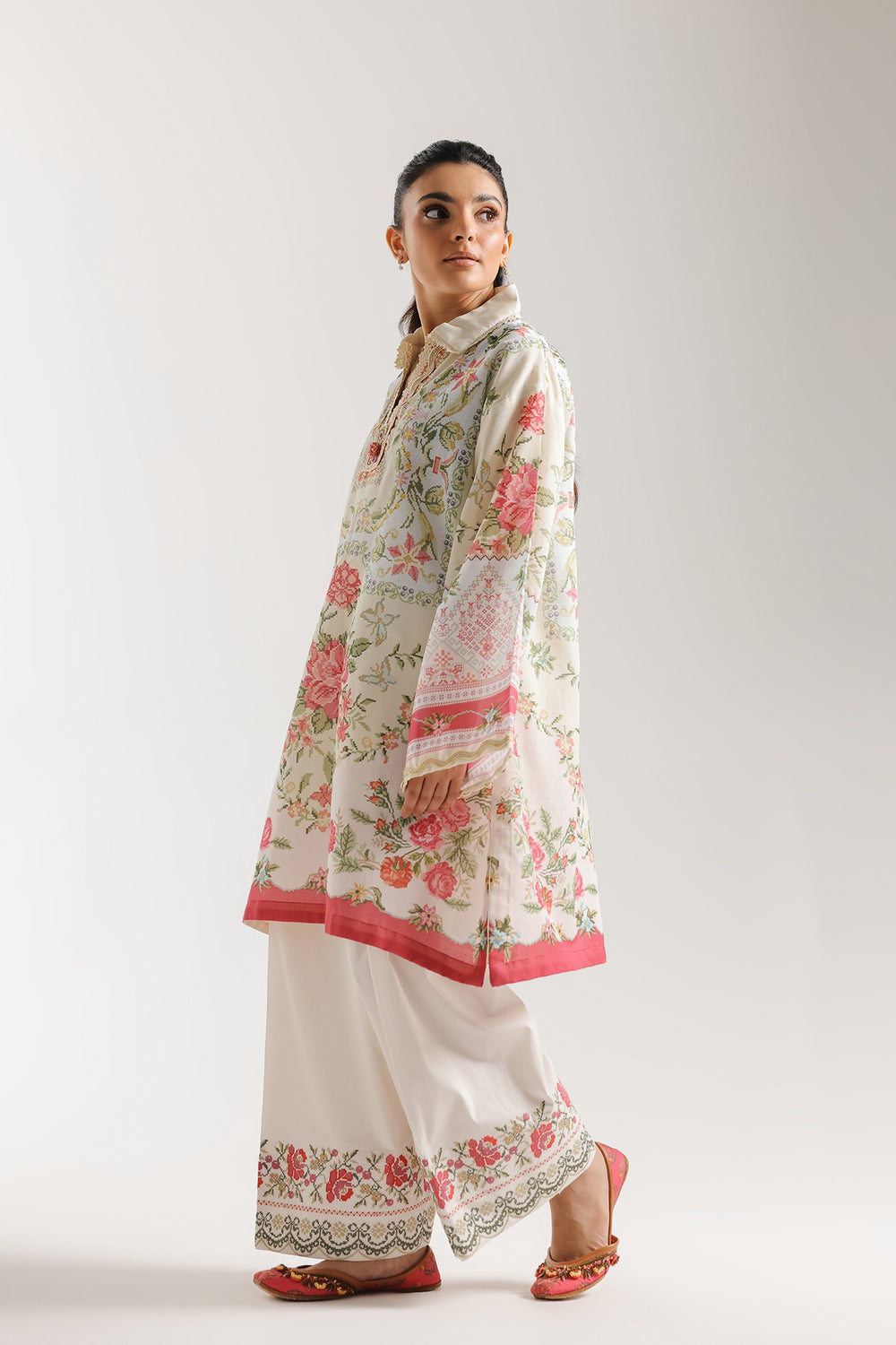 ETHNC Rozana Embroidered 2-Piece Floral Suit – Off-White & Rose Pink