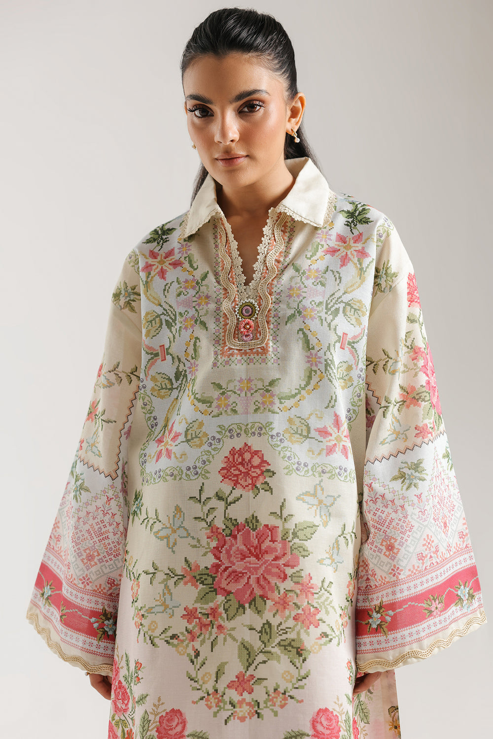 ETHNC Rozana Embroidered 2-Piece Floral Suit – Off-White & Rose Pink