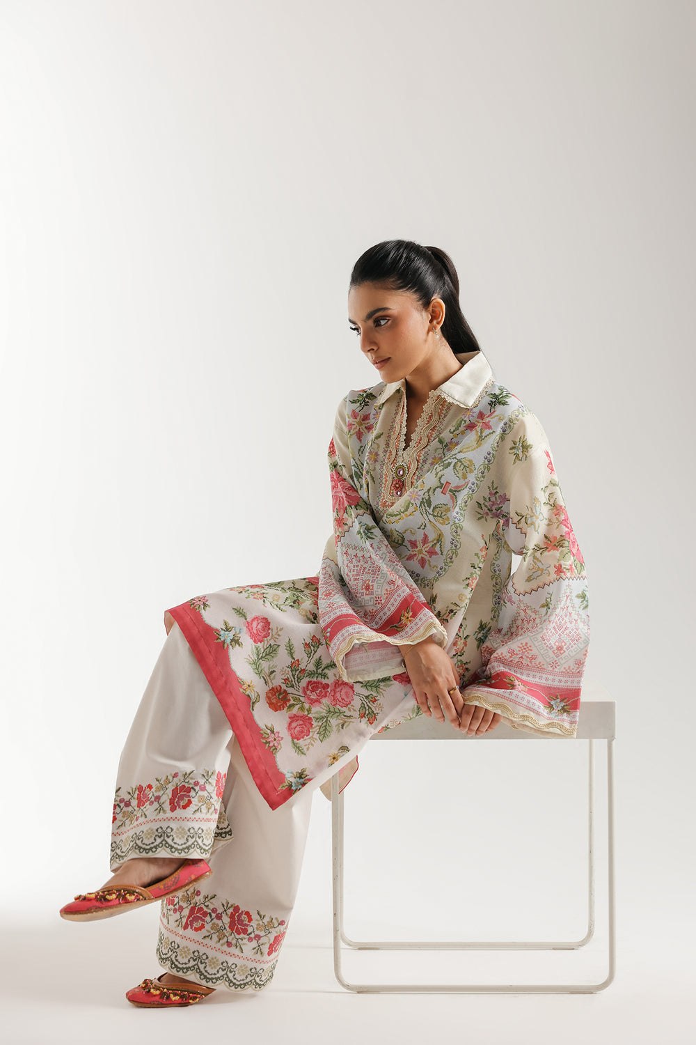 ETHNC Rozana Embroidered 2-Piece Floral Suit – Off-White & Rose Pink