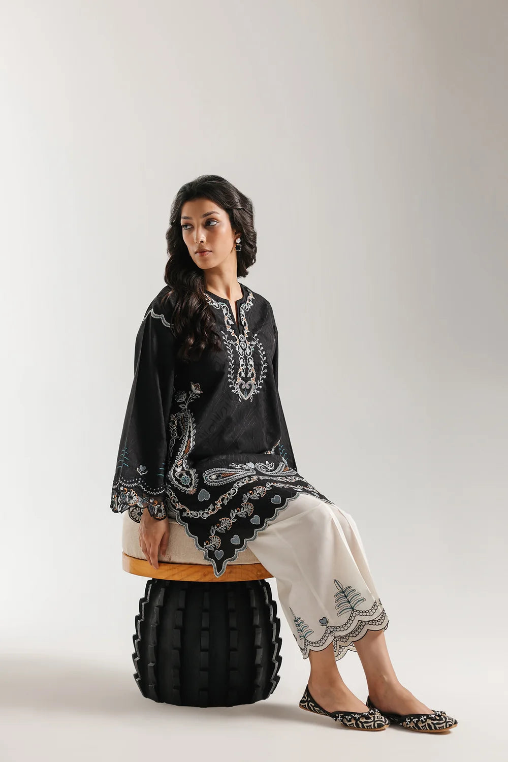ETHNC Rozana Embroidered 2-Piece Contrast Suit – Onyx Black & Ivory