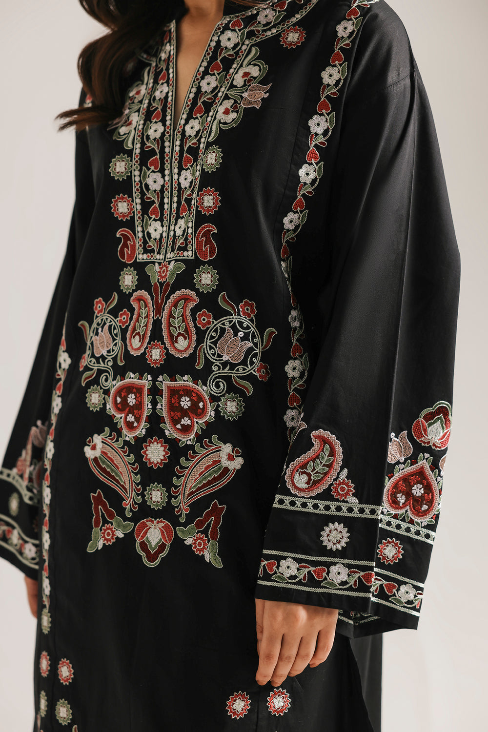 ETHNC Rozana Embroidered 2-Piece Suit – Jet Black