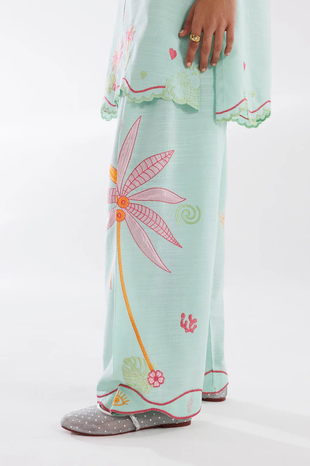 Sana Safinaz Embroidered 2-Piece Blended Lawn Suit – Mint Green & Coral