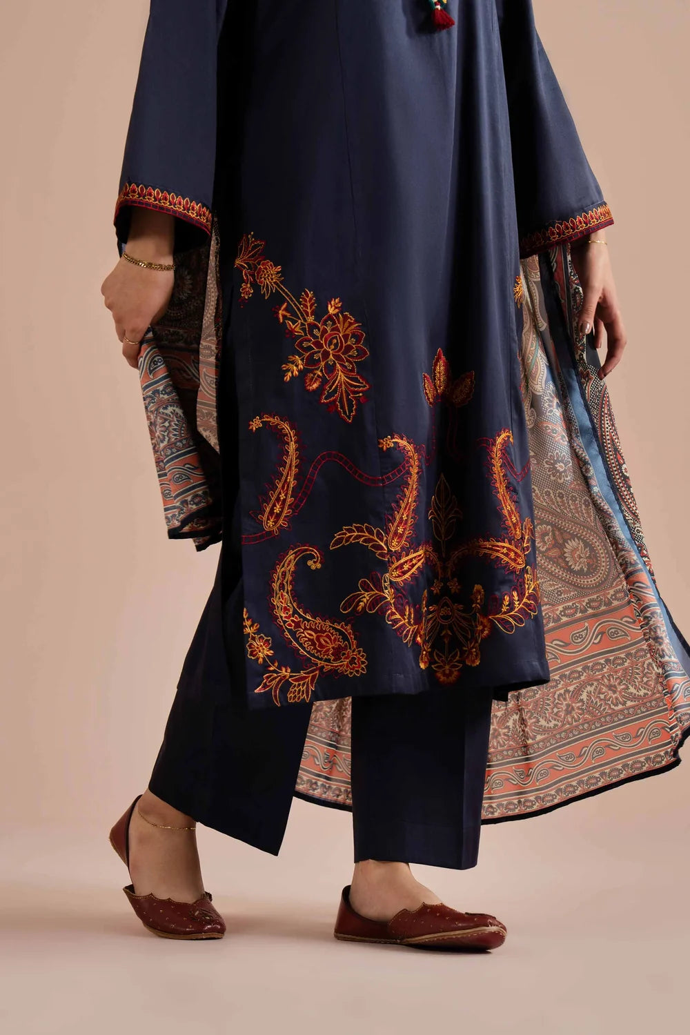 Nishat Linen 3-Piece Embroidered Cross Hatch Suit – Deep Navy