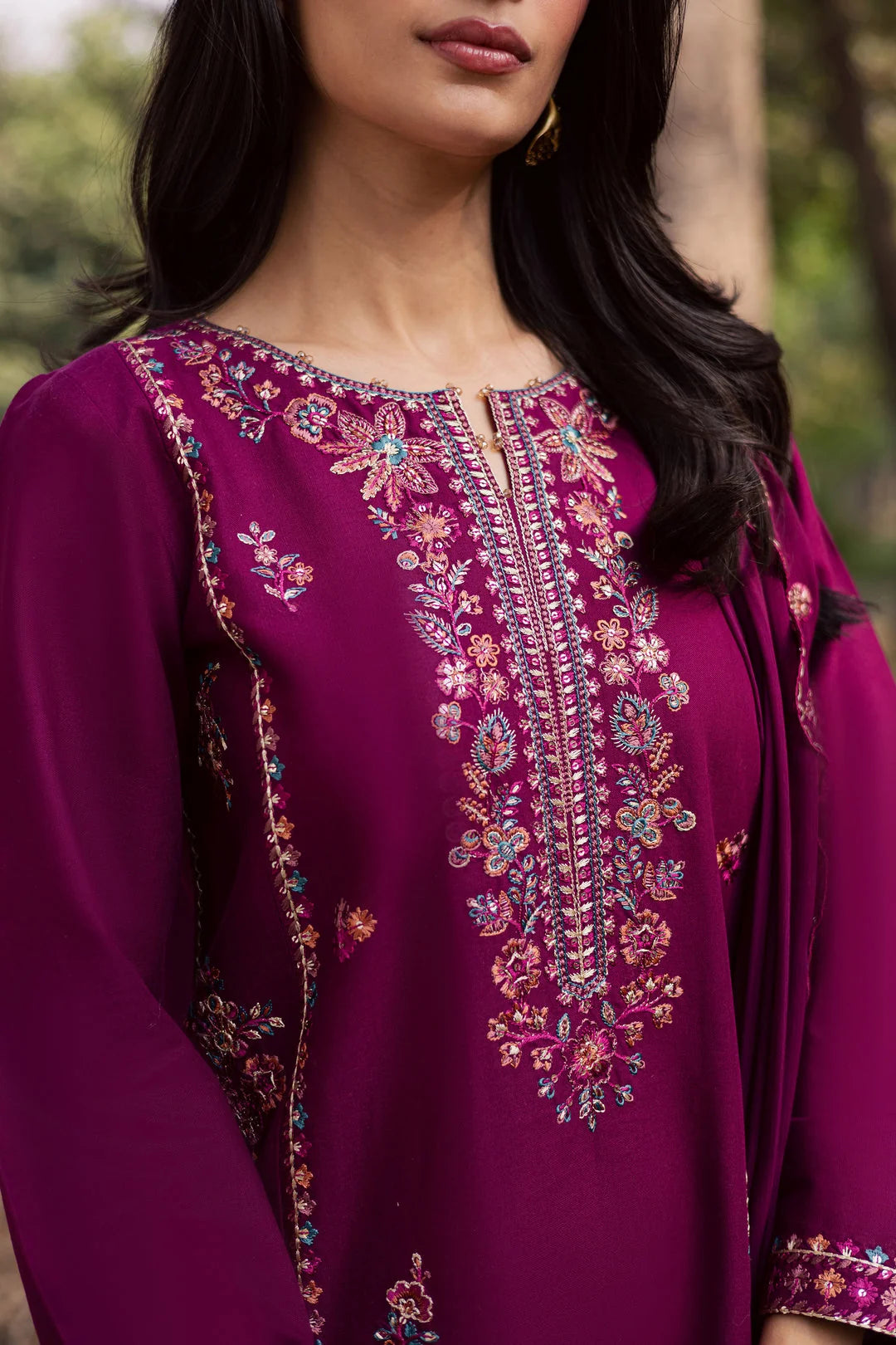 Gulposh by Misbah Embroidered 3-Piece Suit - Magenta Purple