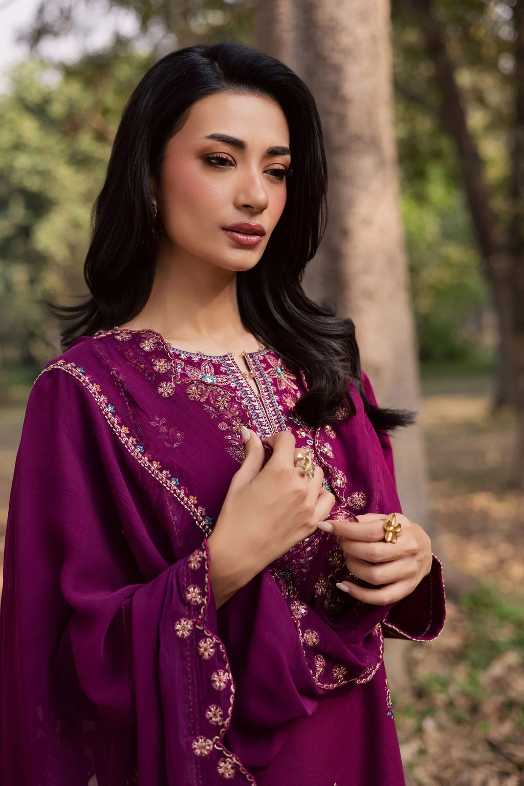 Gulposh by Misbah Embroidered 3-Piece Suit - Magenta Purple