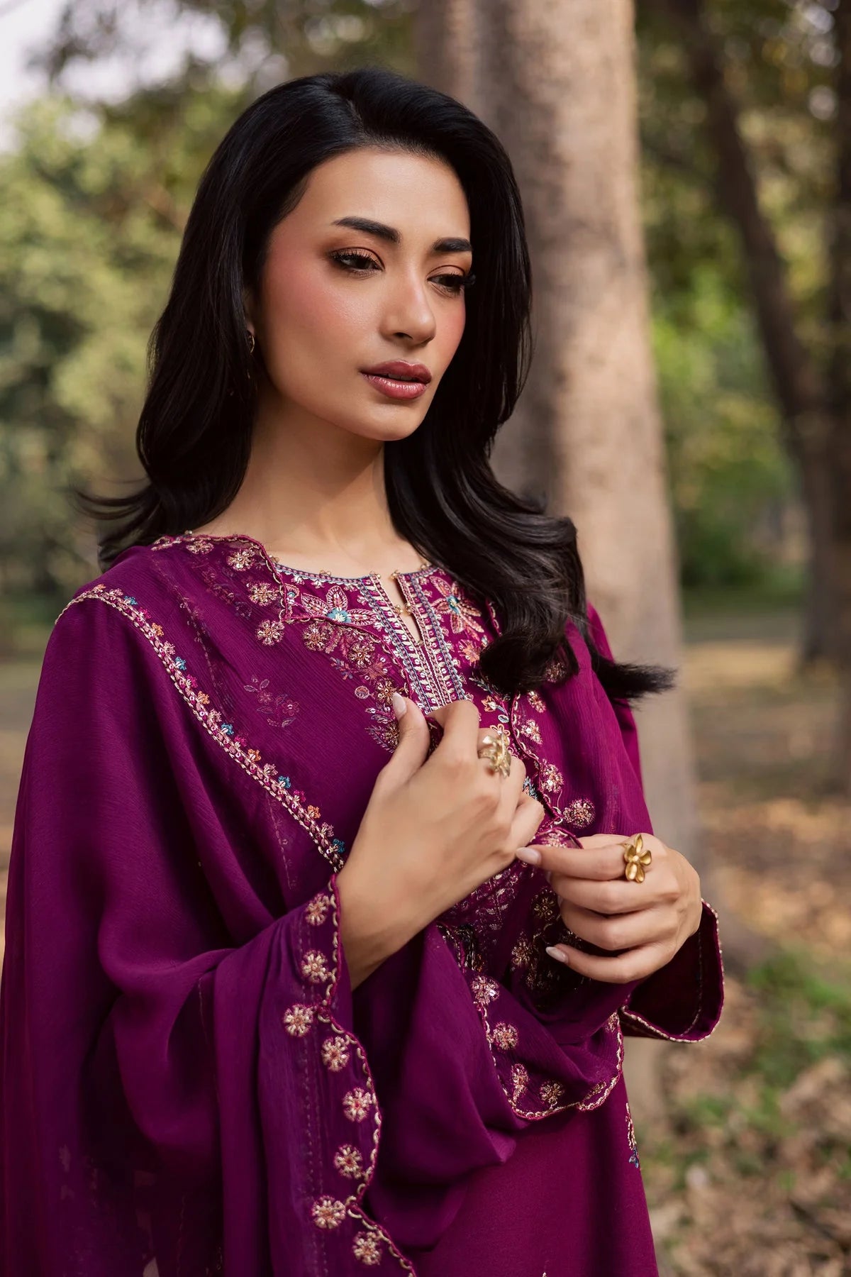 Gulposh by Misbah Embroidered 3-Piece Suit - Magenta Purple