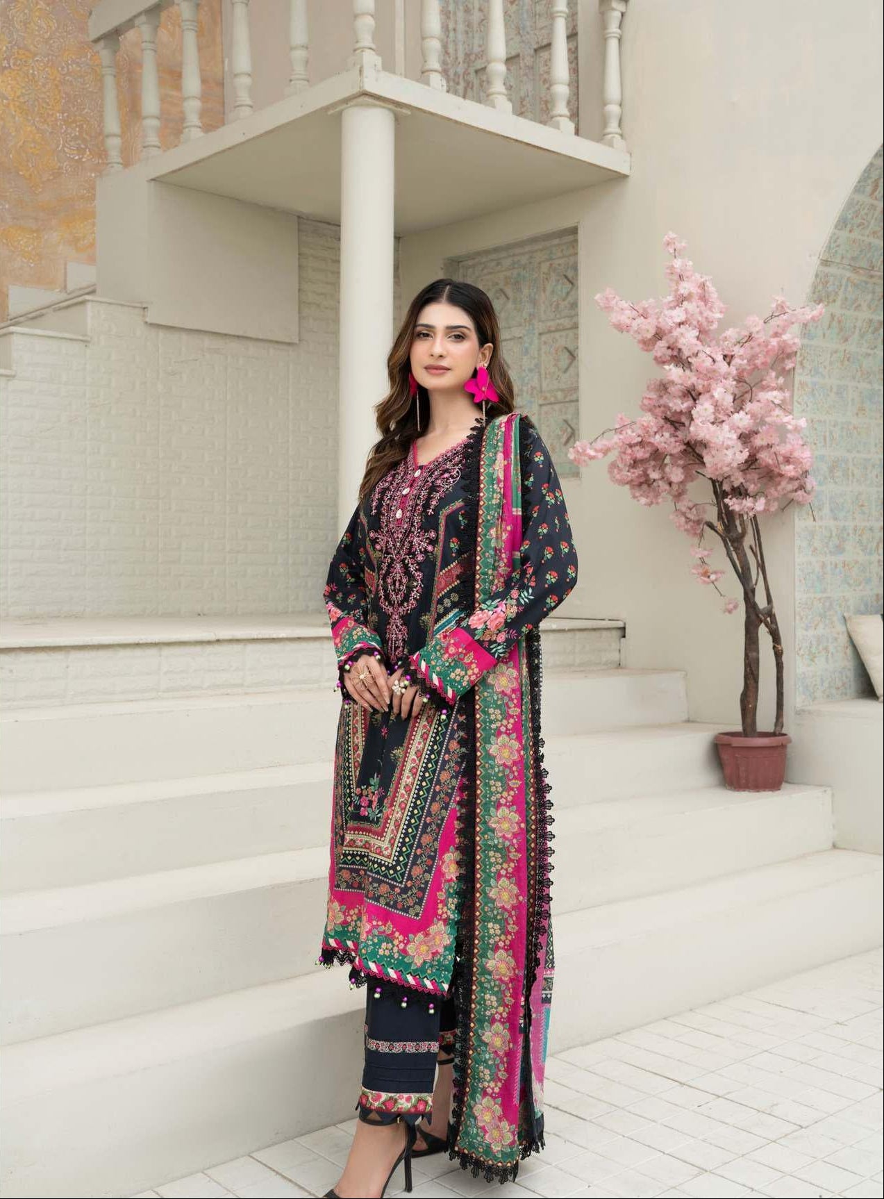 Gul Adhar Aarzoo Embroidered Premium Lawn 3-Piece Suit – Black & Fuchsia Pink