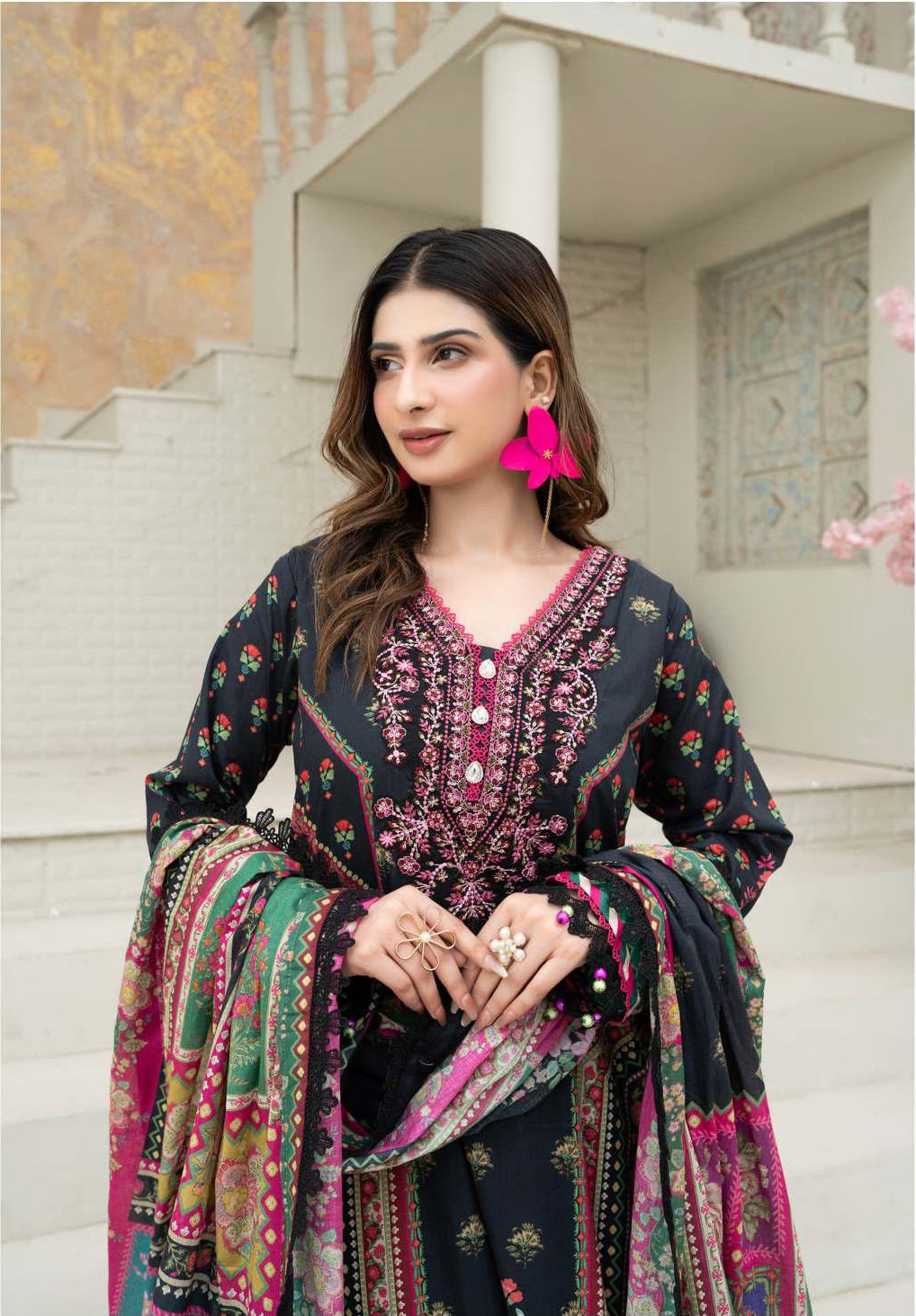 Gul Adhar Aarzoo Embroidered Premium Lawn 3-Piece Suit – Black & Fuchsia Pink