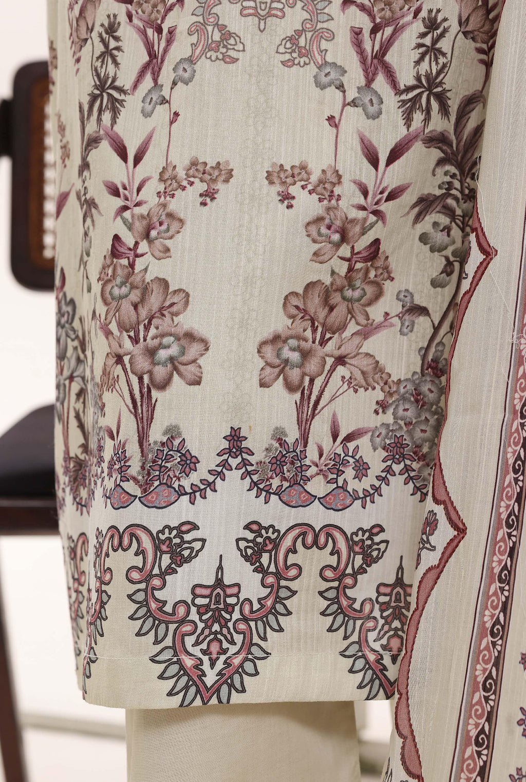 SADABAHAR Printed Lawn 3 Piece Ready-to-Wear Pakistani Suit – Ivory