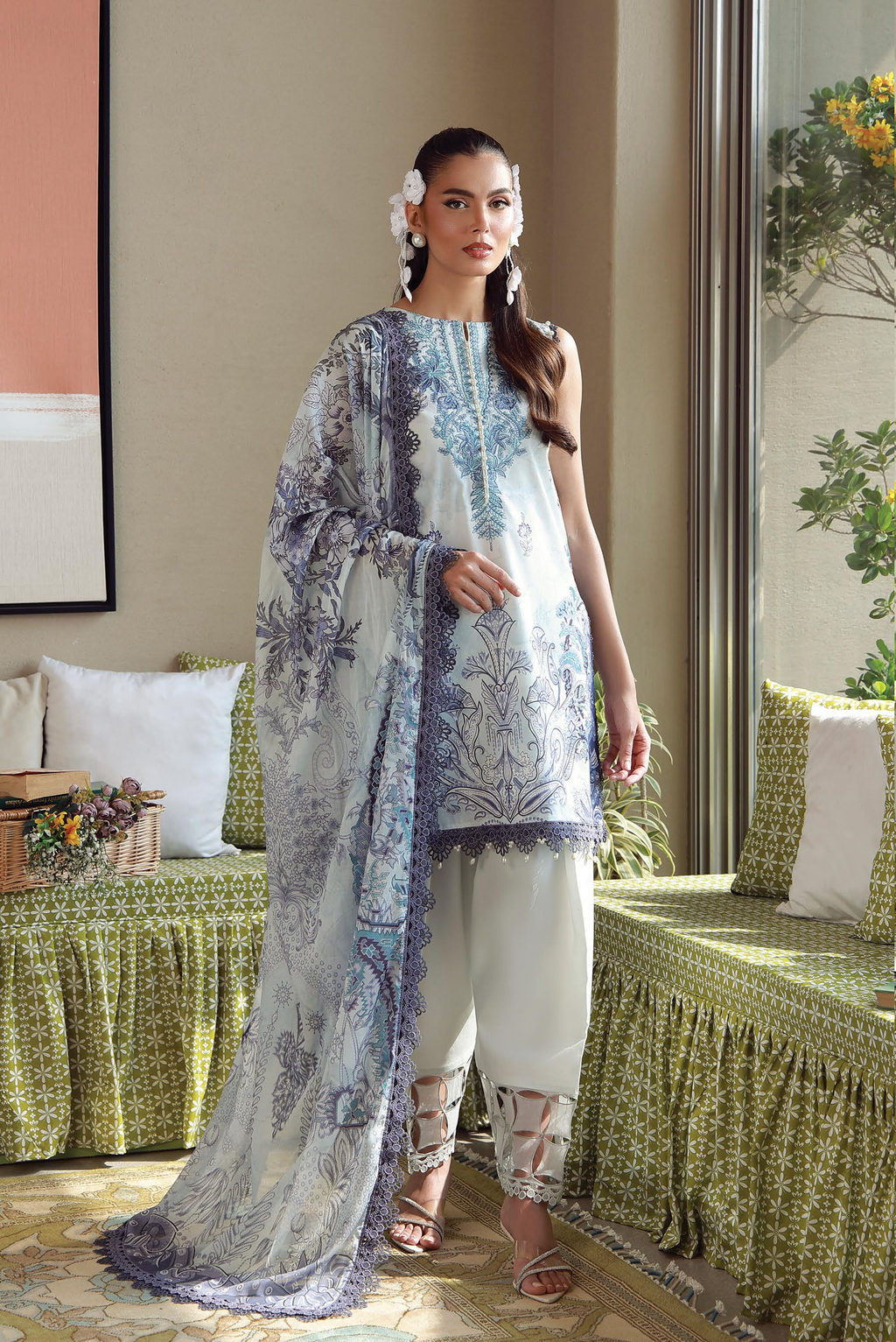 JADE URBANE – Luxury Embroidered Lawn 3-Piece Ready-to-Wear Suit | Ivory Indigo
