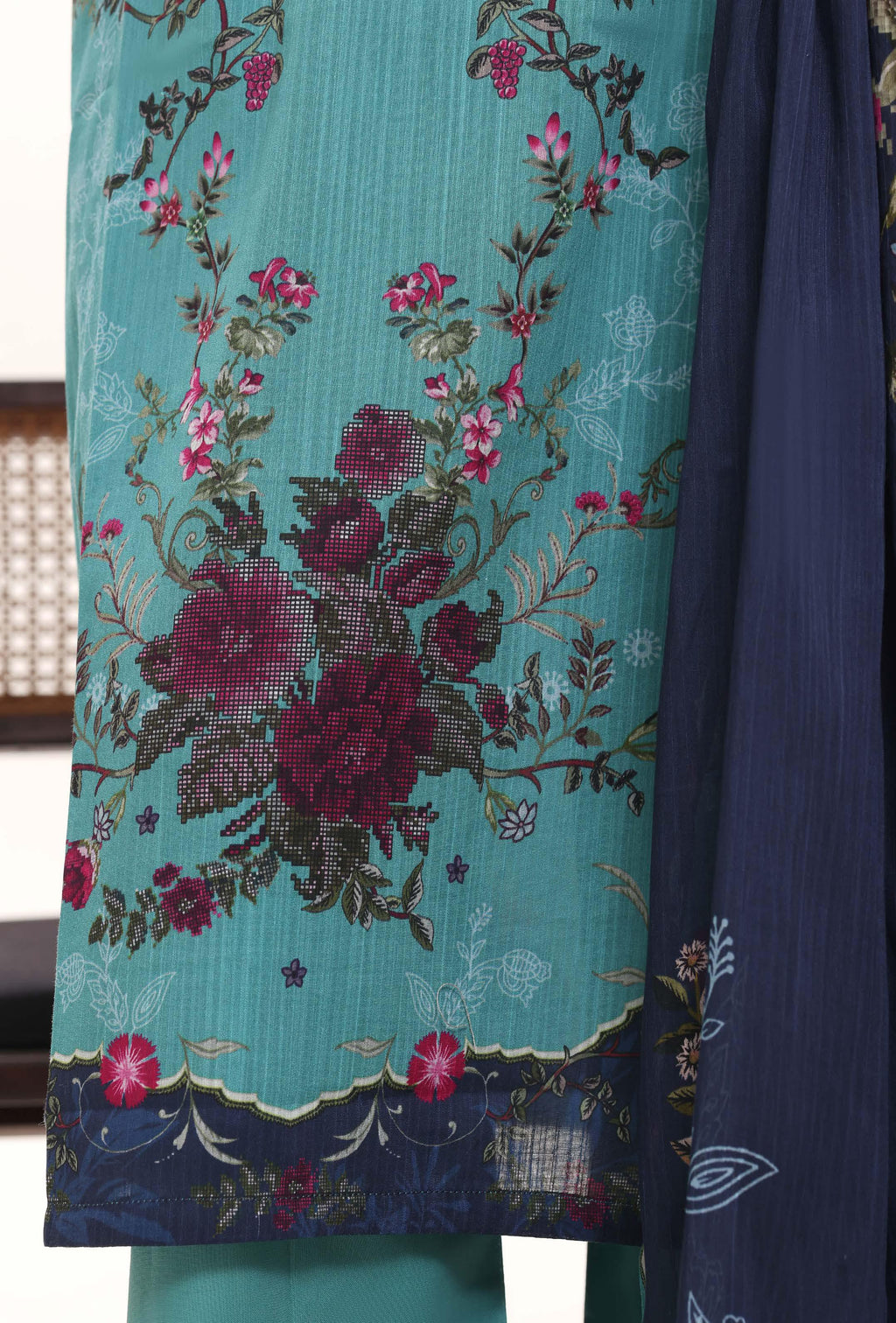SADABAHAR Printed Lawn 3 Piece Ready-to-Wear Pakistani Suit – Turquoise Blue