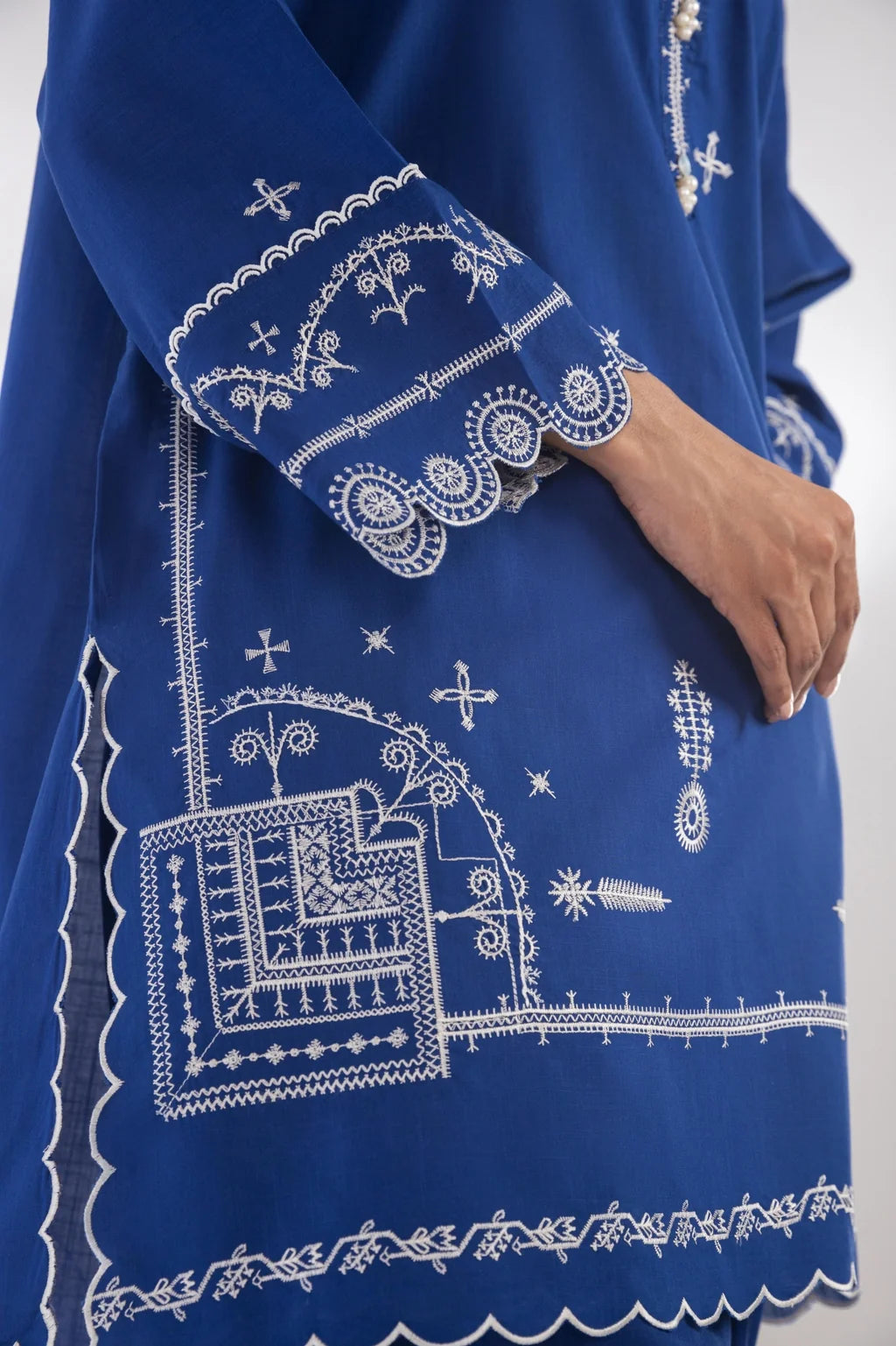 Sana Safinaz Embroidered 2-Piece Blended Lawn Suit – Classic Blue