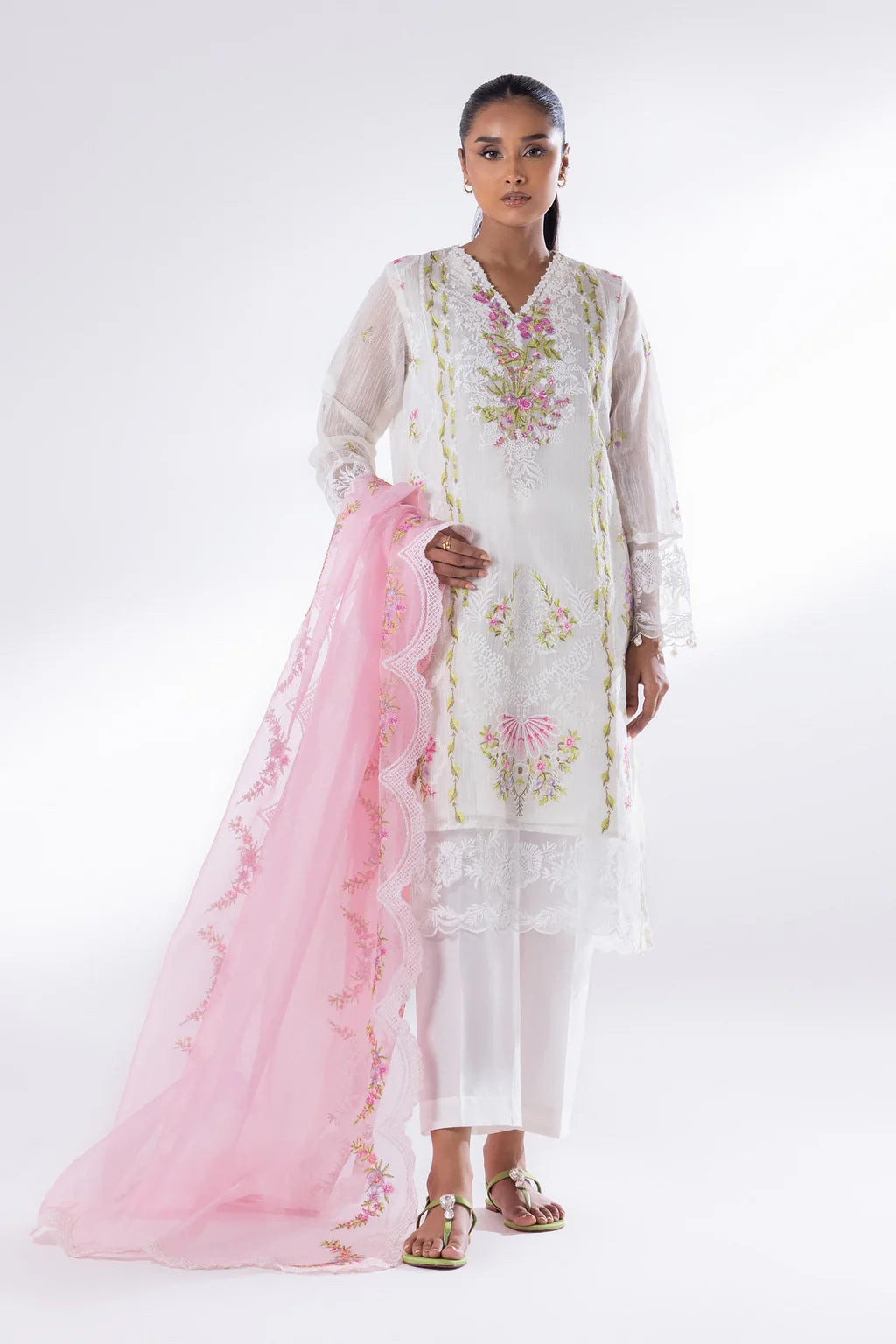 Sana Safinaz Embroidered 3-Piece Lawn Suit – Off-White & Pastel Pink